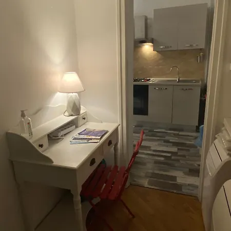 Casa Della Rovere * Rome